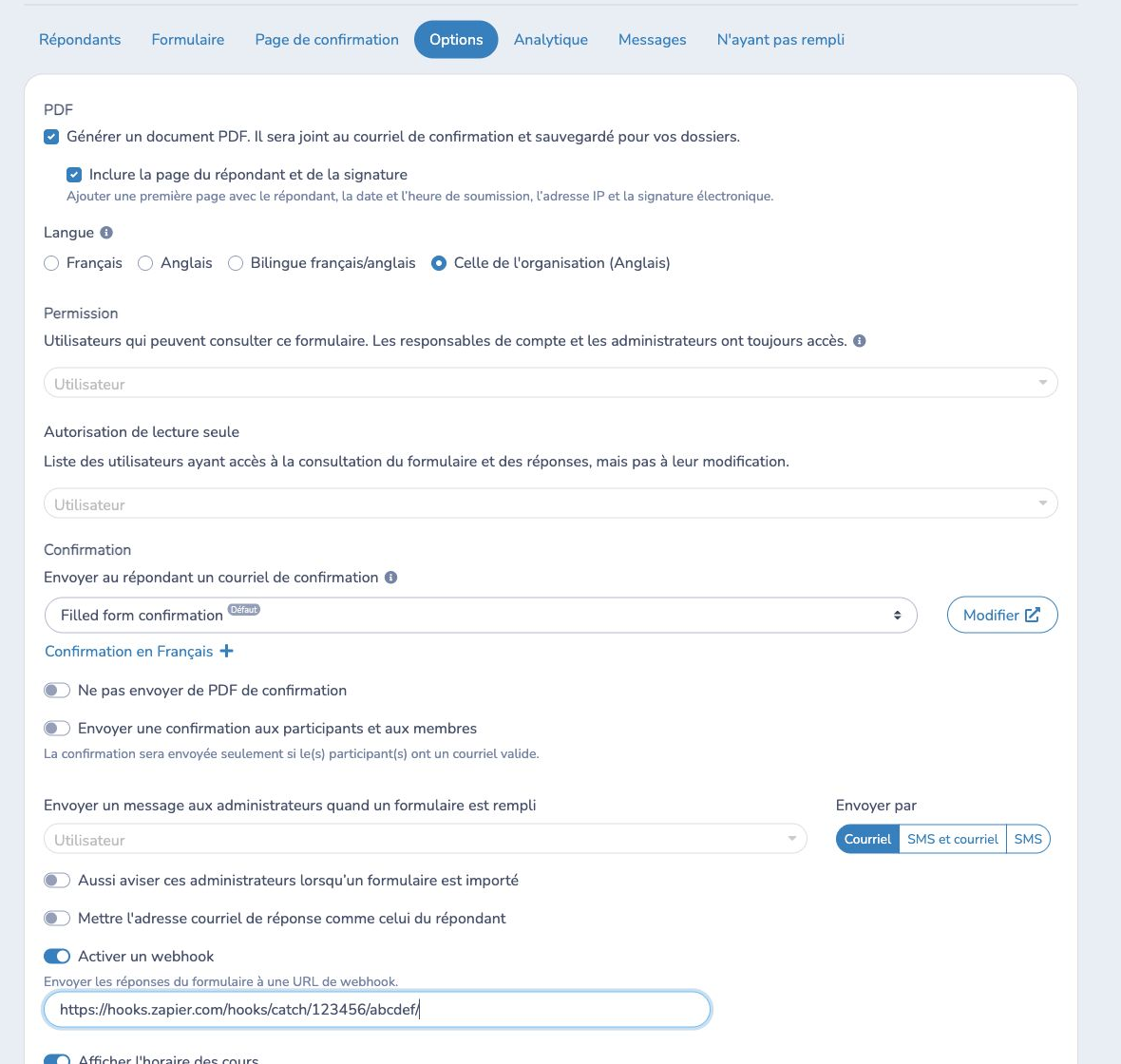 Activer le webhook sortant dans les réglages Options et Confirmation du formulaire